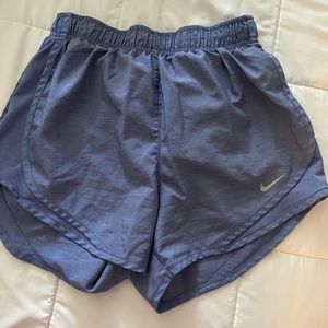 Lavender dry fit high rise nike shorts